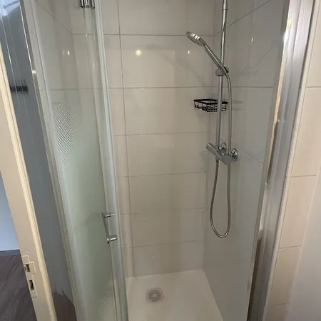 Duminy, Center-wi-fi-parking Apartament *